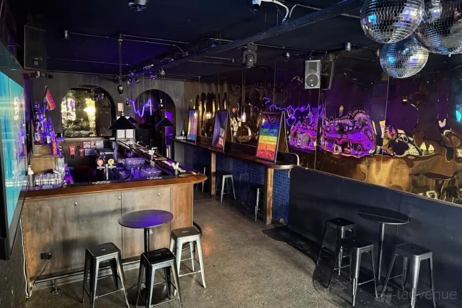 LCKR ROOM Bar and Club at