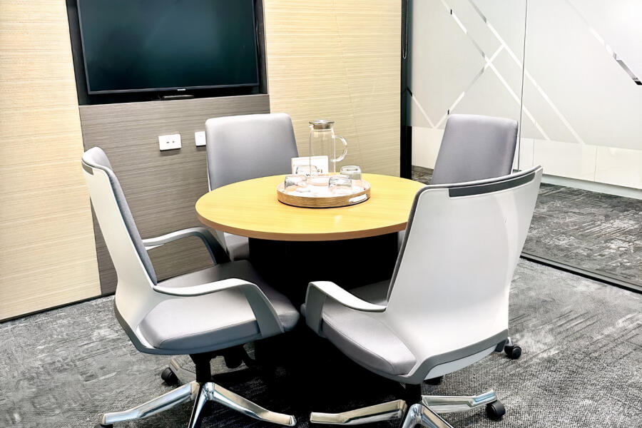 'Ridge' Meeting Room - 4 pax 'Ridge' Meeting Room - 4 pax