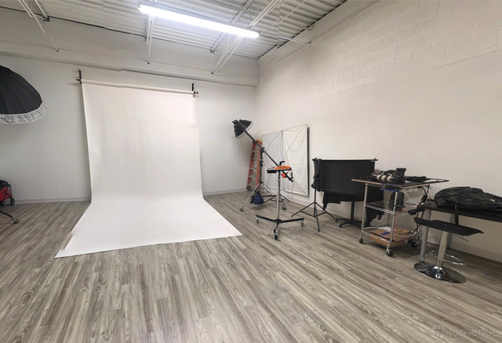 Bella Modeling School Venue Rental in Dallas, TX | Photos & Prices