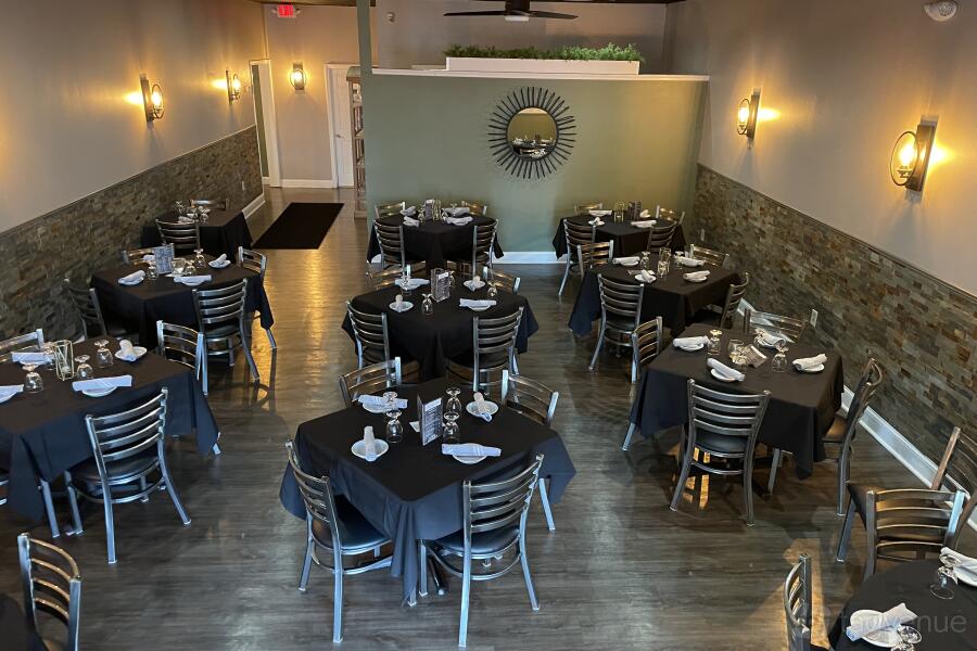 Main Dining Area Main Dining Area