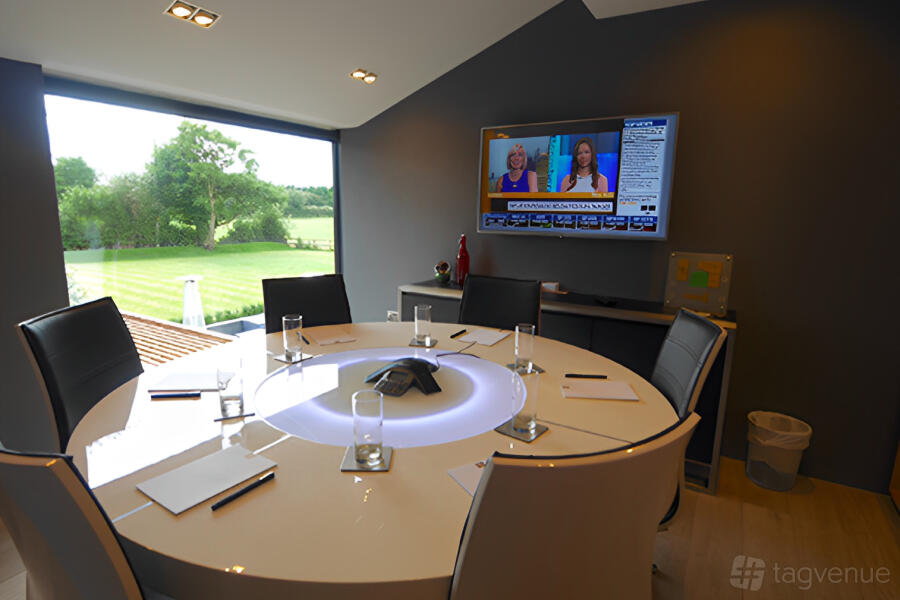 The Six Seater Meeting Room at