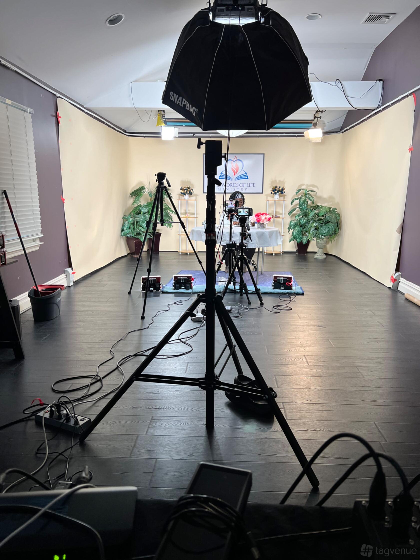 Studio Space Rental Studio Space - Date With Destinee - Event Venue Rental - Tagvenue.com