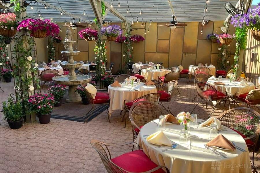 Patio at Bella Mia Fine Dining