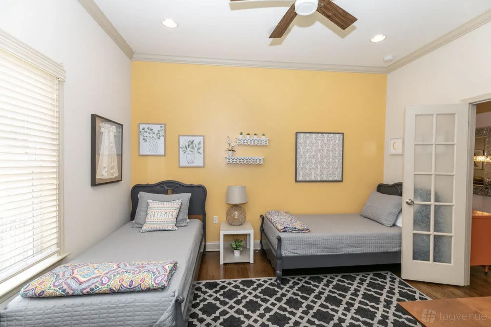 1920s Bohemian Bungalow Venue Rental in Atlanta, GA | Photos & Prices