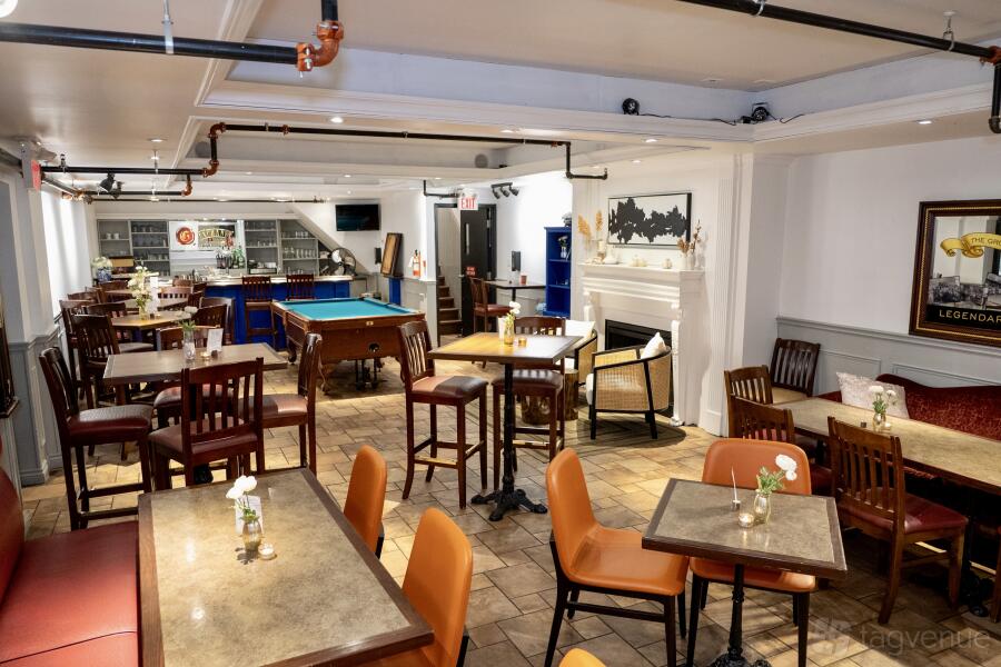 Cozy Lounge and Bar Cozy Lounge and Bar