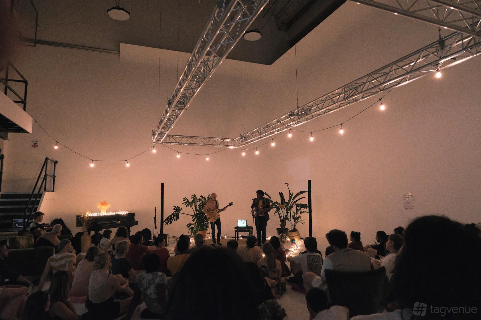 Infinity Stage Infinity Stage - Sugar Studio - Event Venue Hire - Tagvenue.com