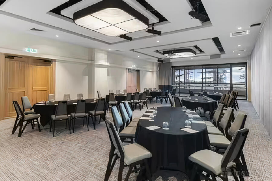 1/4 Ballroom 1/4 Ballroom