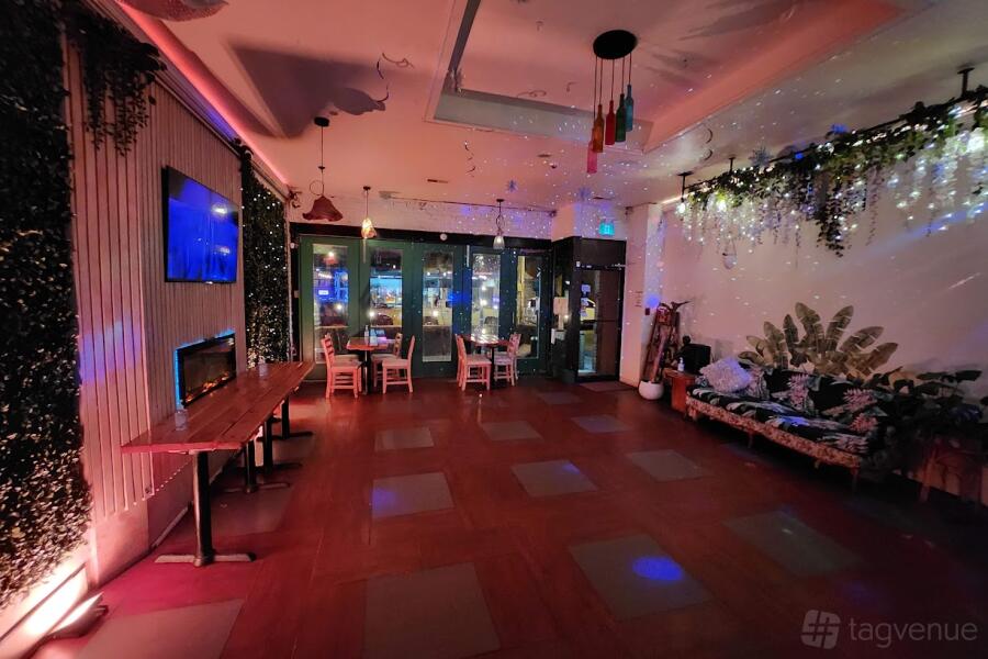 Tropical Themed Space Tropical Themed Space