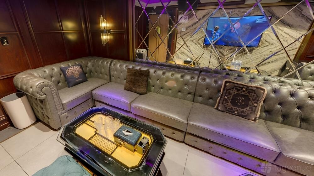 Vip Room Drop Small VIP Room - Sugar karaoke - Event Venue Hire - Tagvenue.com
