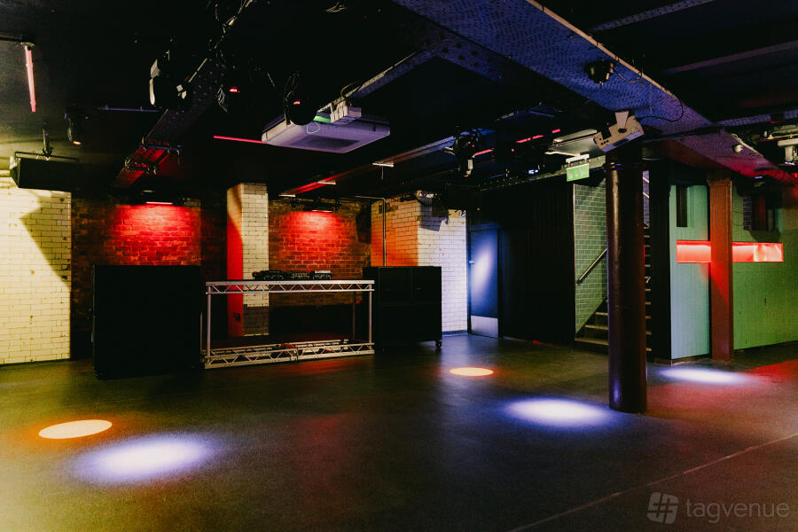 Entire Venue Entire Venue