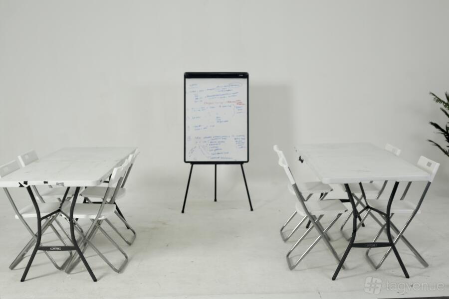 Blankbox Meeting Room Blankbox Meeting Room