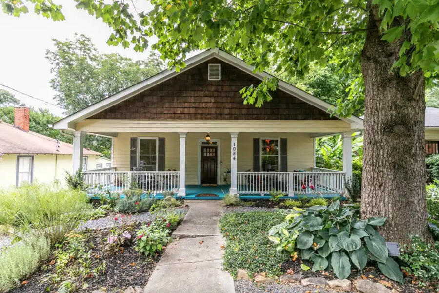 1920s Bohemian Bungalow Venue Rental in Atlanta, GA | Photos & Prices