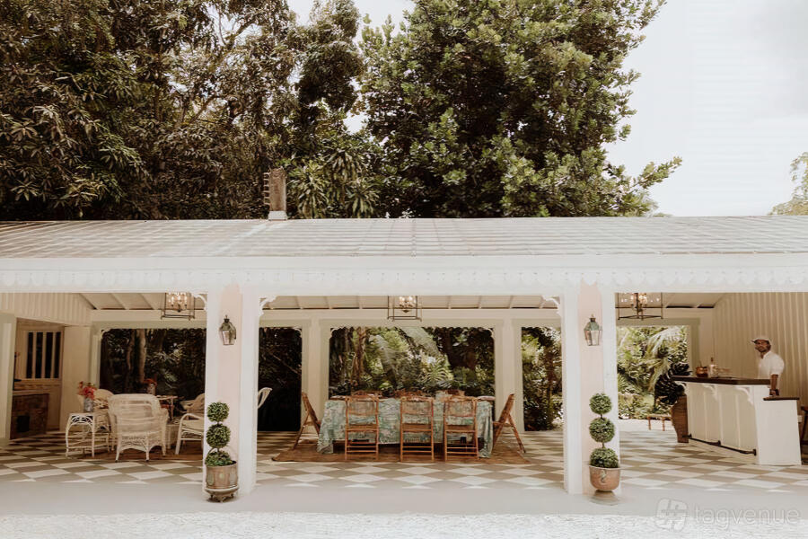 Historic Palm Lodge Historic Palm Lodge