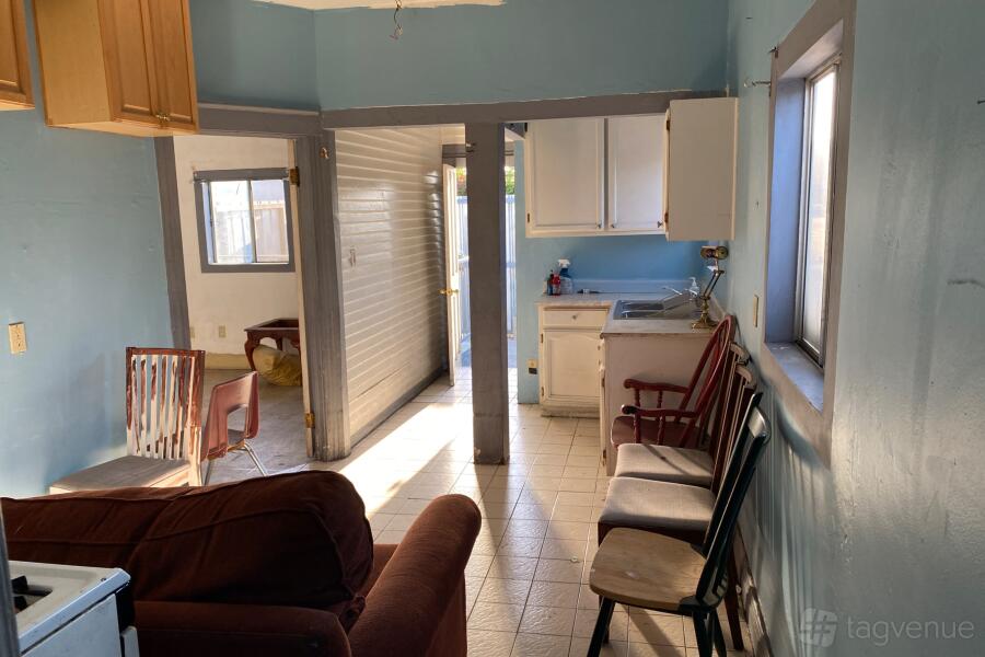 Downtown 165 Apartment at