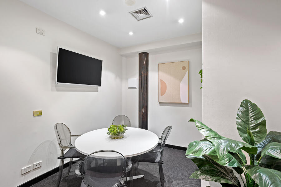 Flynn Meeting Room Flynn Meeting Room