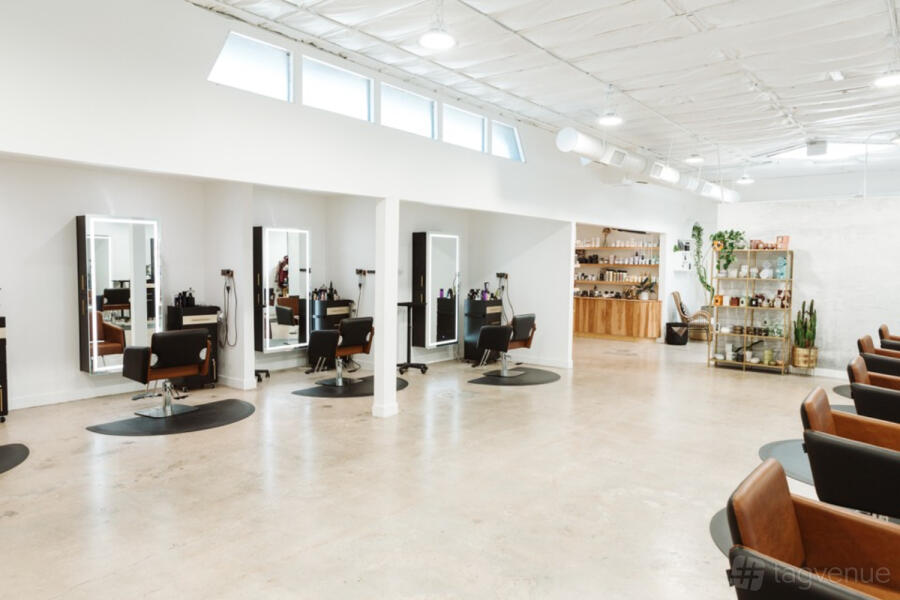 Salon Space at Mane-Tained Salon