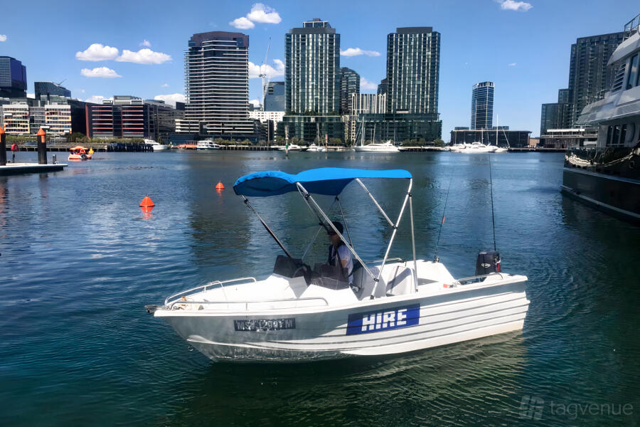 Fishing Boat 40HP - 5 Pax Fishing Boat 40HP - 5 Pax
