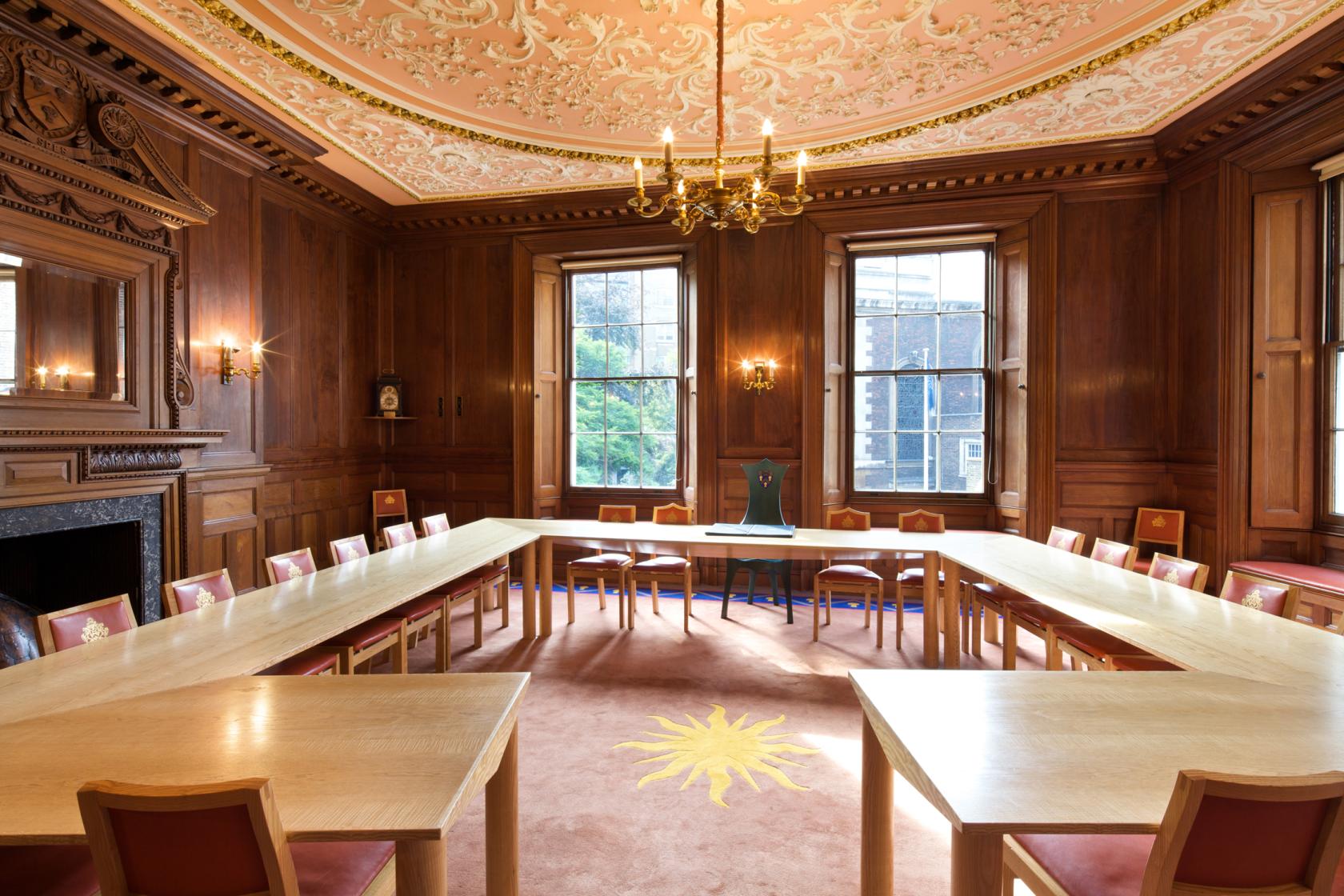 Holy Court Rrom New Court Room - Innholders' Hall - Event Venue Hire - Tagvenue.com