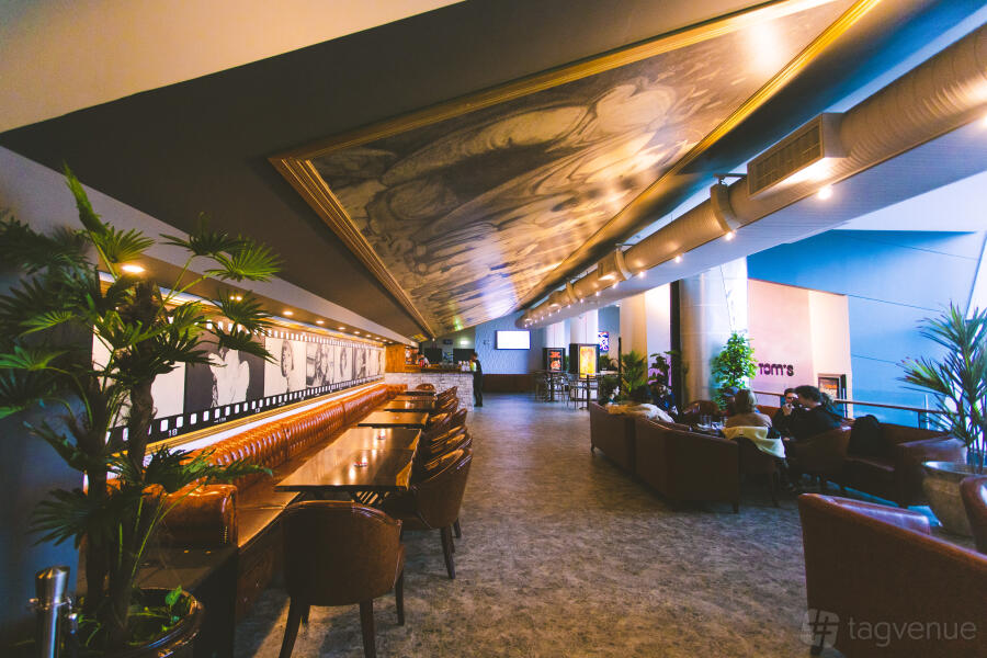 Lounge Bar at