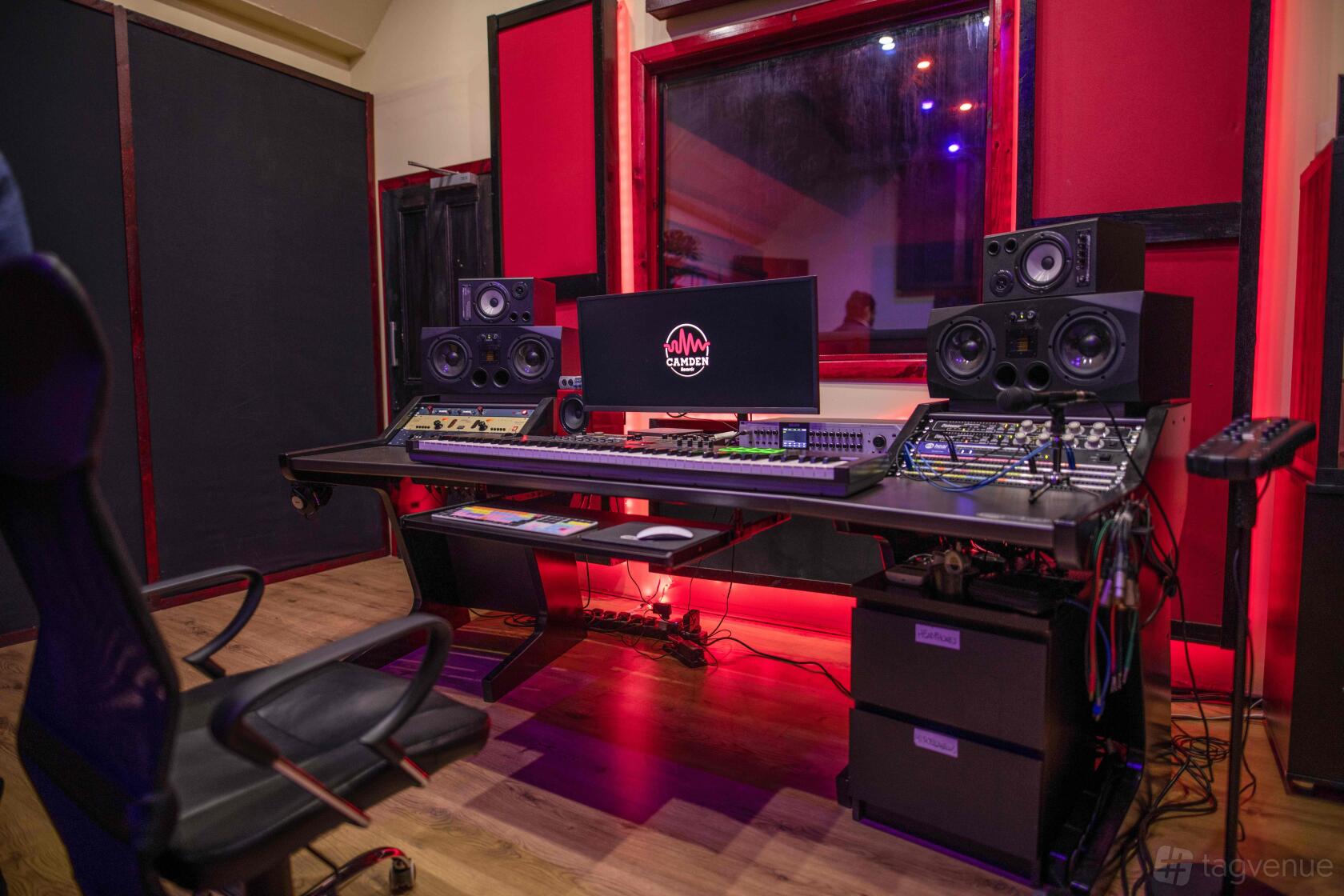 Redording Room Recording Studio - Camden Records - Event Venue Hire - Tagvenue.com