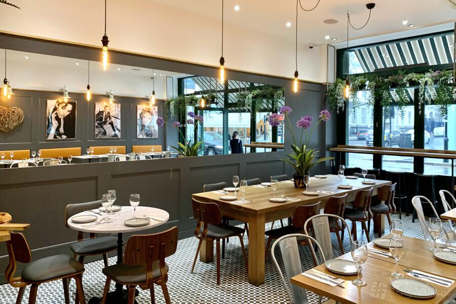 Entire Restaurant Entire Restaurant