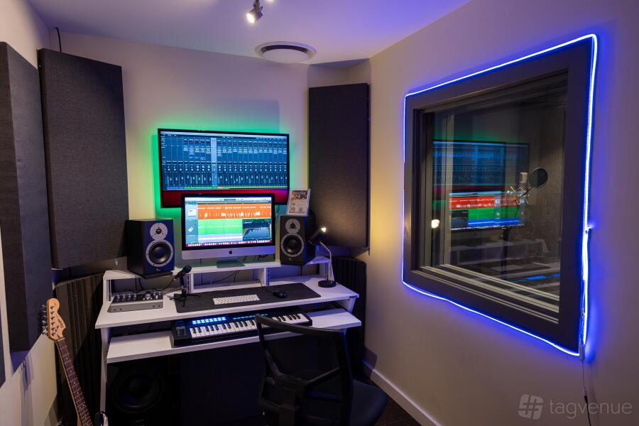 Bravo Studio at
