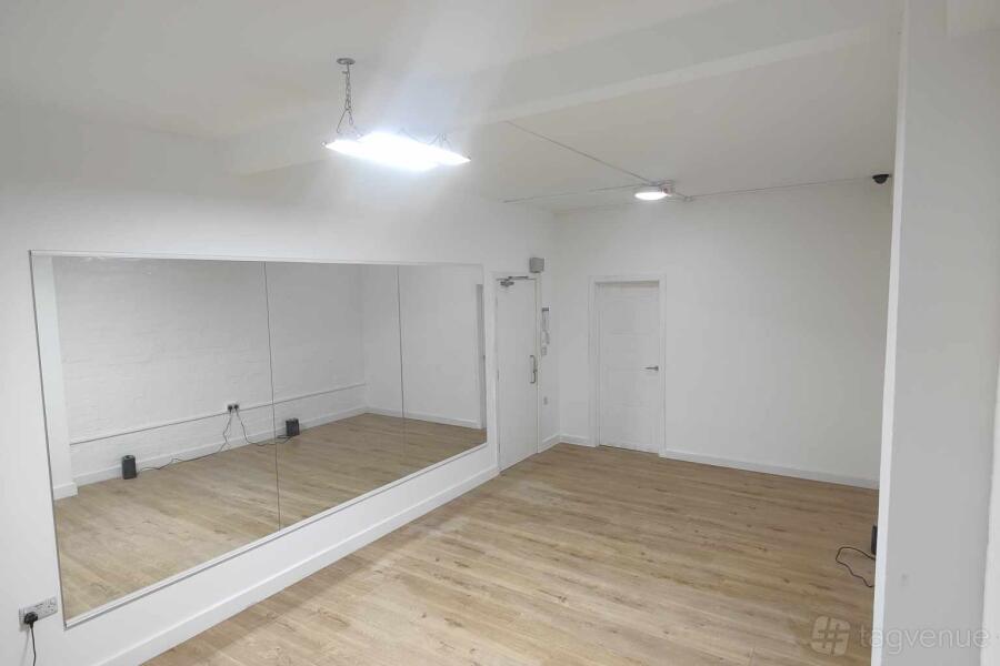 Dance Room 2 Dance Room 2