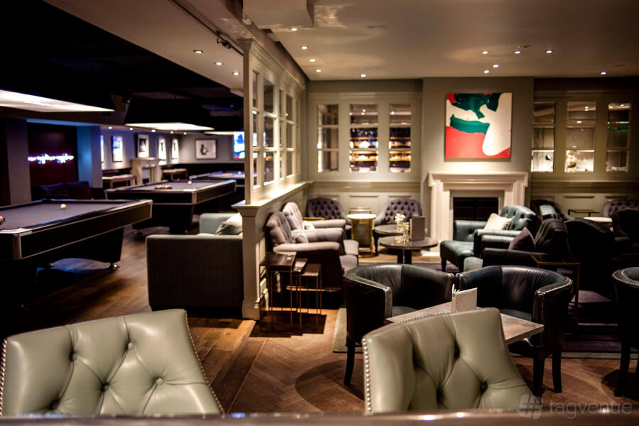 Entire Lounge Entire Lounge