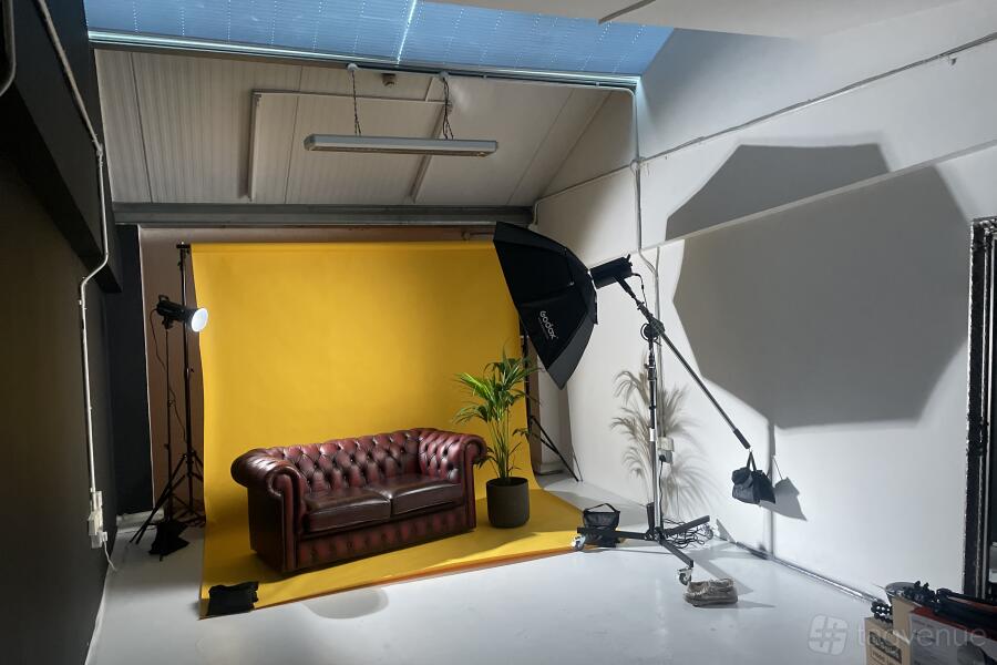 CowPhotographyStudios CowPhotographyStudios