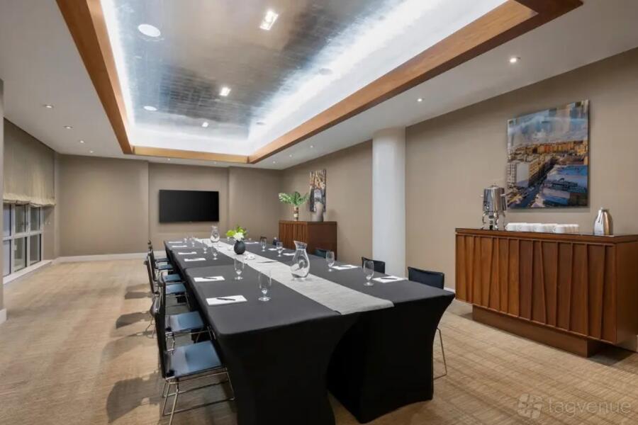 Private Room Courier Private Room Courier