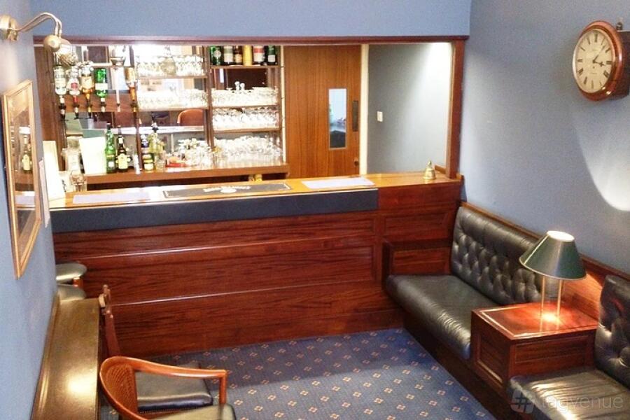 Bar Bar