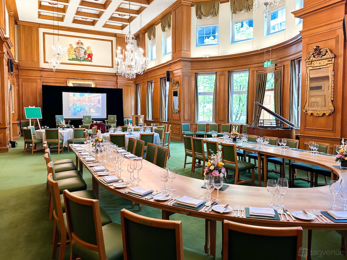 Stumpy Surgeons Hall Barber-Surgeons’ Hall - Wedding & Event Venue Hire - London - Tagvenue.com