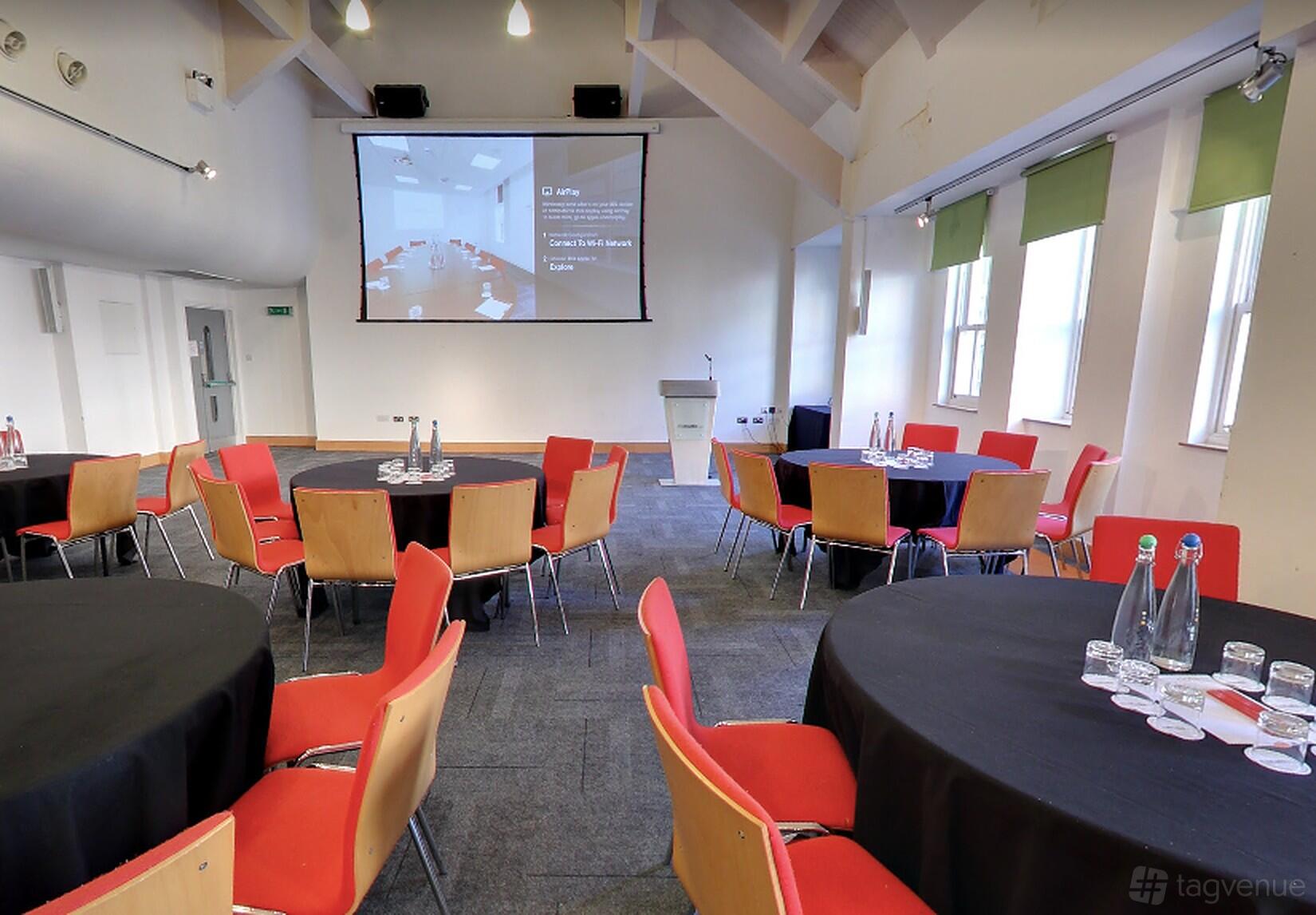 Explore The Studio Birmingham Event Venue Hire Tagvenue explore-the-studio-birmingham-event-venue-hire-tagvenue