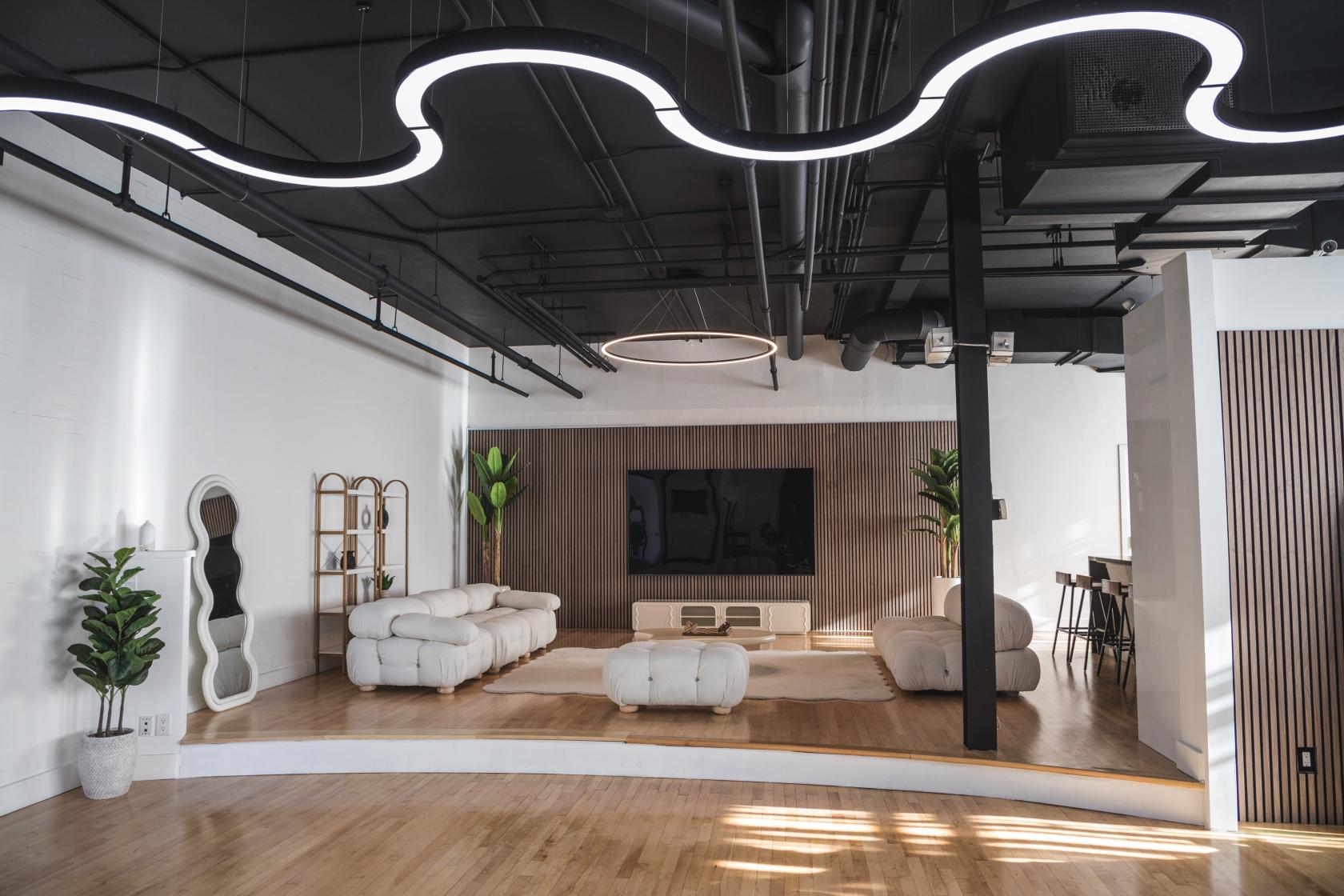 Prime Luxury Space 3800 sqft at Wavy Events