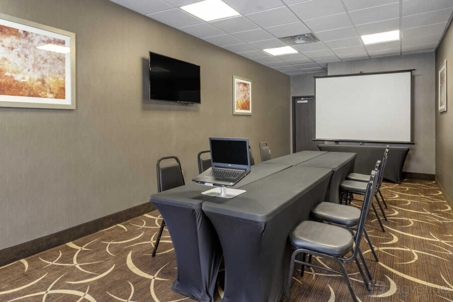 Meeting Room Meeting Room