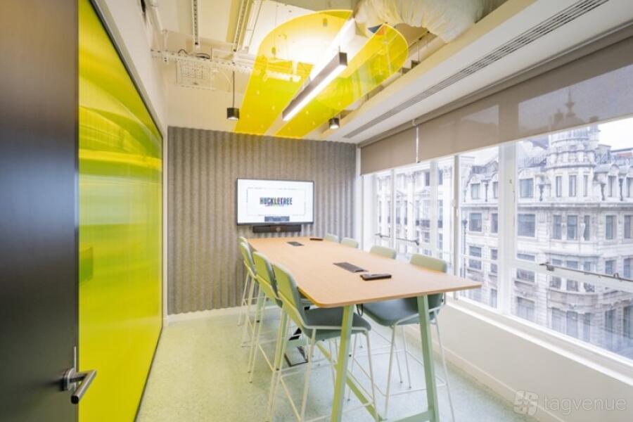 DYOR at Huckletree Oxford Circus