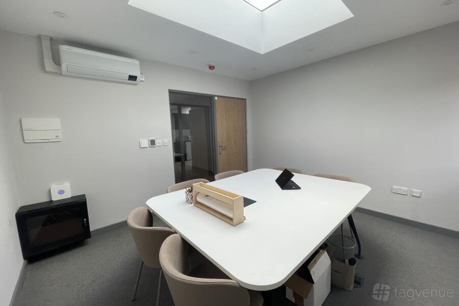 Meeting Room Meeting Room