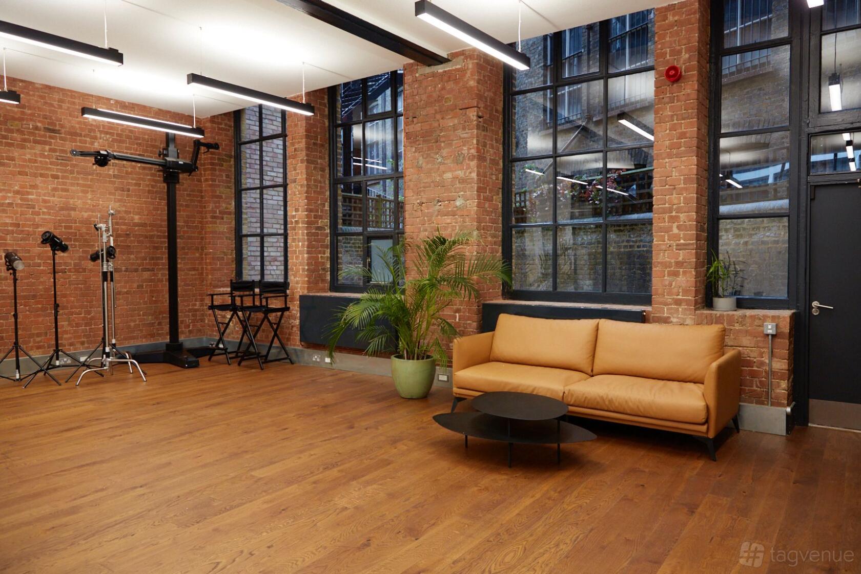 Una Studio Ona. Studio - Ona. Studio - Photo / Video Studio - Event Venue Hire ...