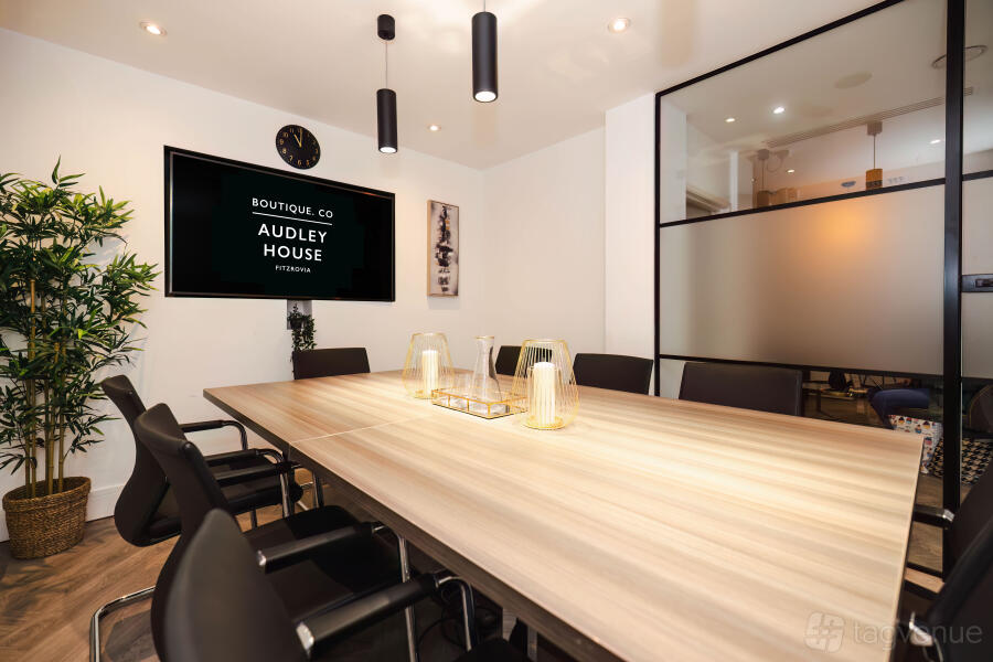 8 Person Meeting Room 8 Person Meeting Room