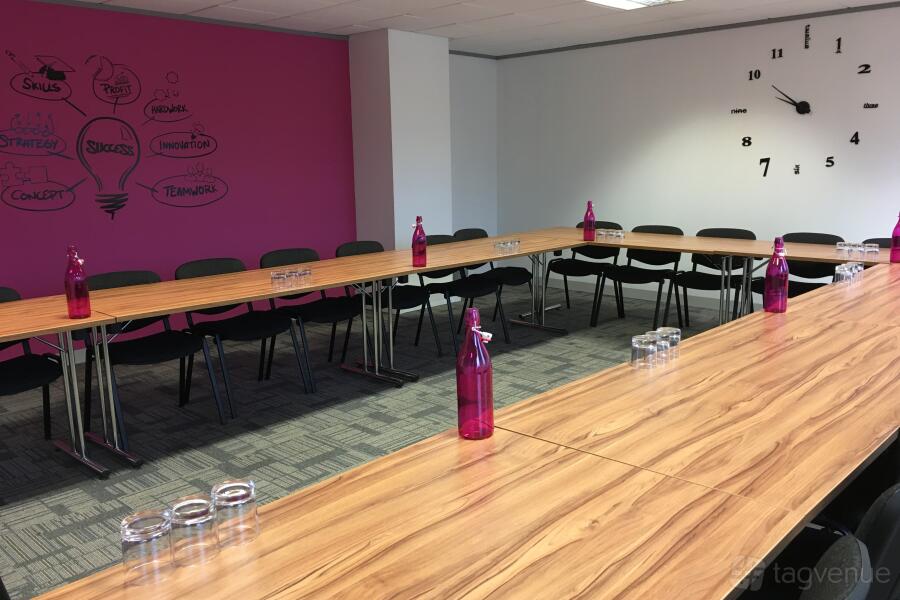 Magenta Suite Magenta Suite