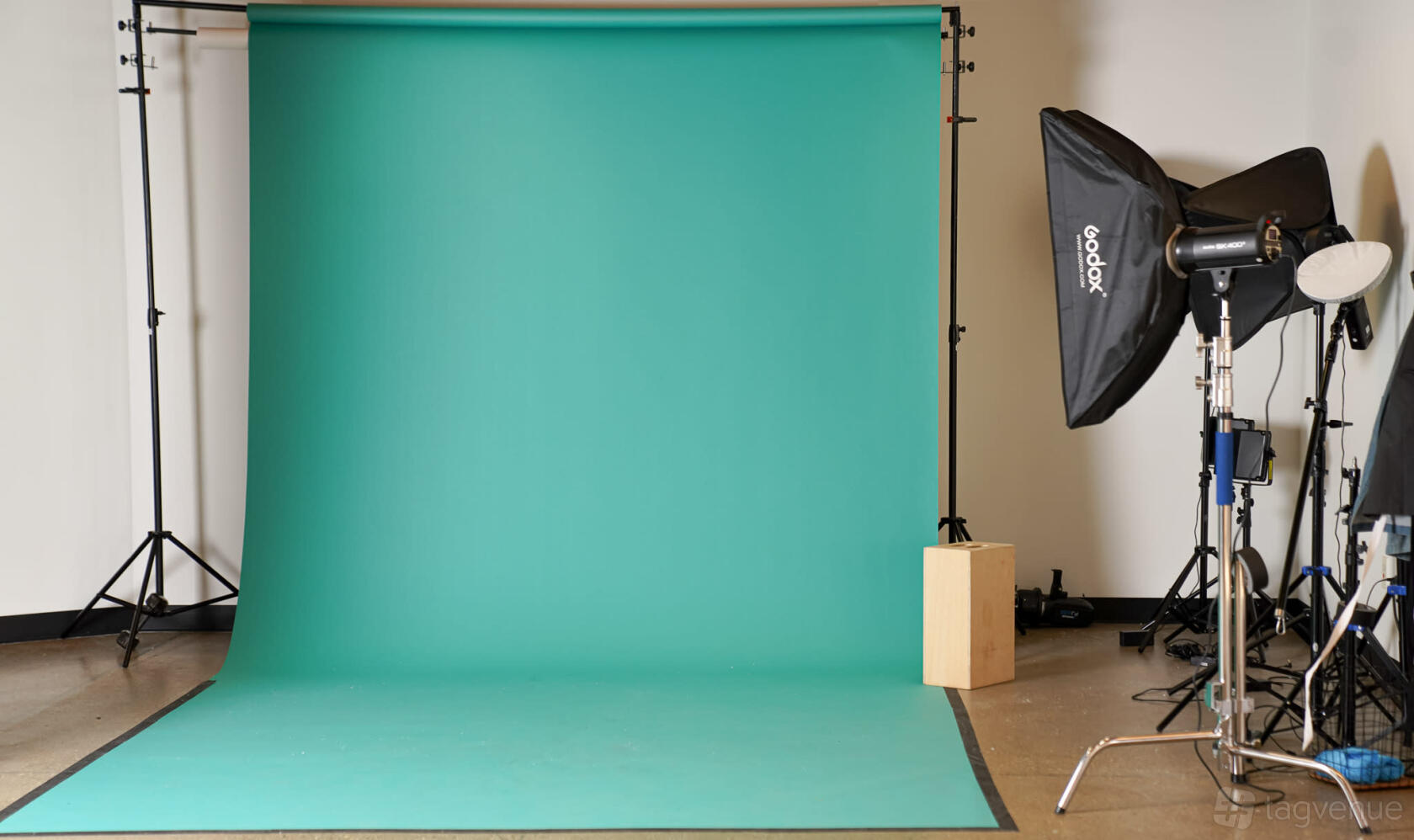 Bejamru Studio The Photo Yard Studio Venue Rental in Chicago, IL | Reviews, Photos ...