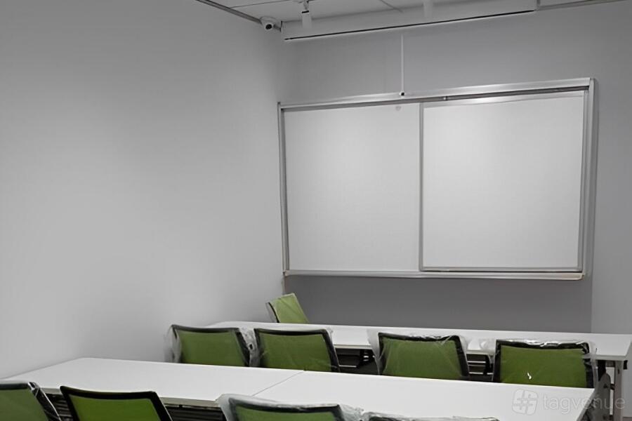 Meeting Room 1 at AccTrain Academy @ Sunshine Plaza