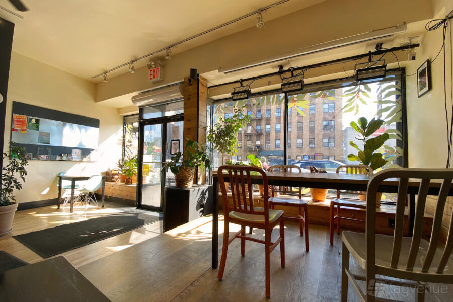 Entire Cafe Entire Cafe