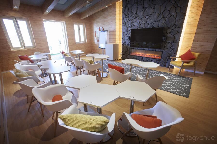 Cottage Room at HUONE Singapore
