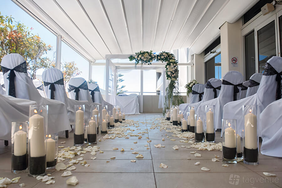 Five Islands Room & Terrace at