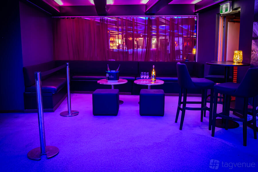 Lounge Bar 2 at