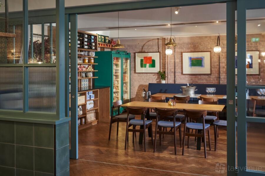 Bodega Bar at