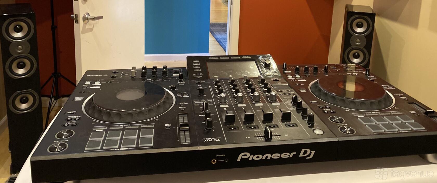 DJ Production Studio - The Music Company - Event Venue Rental ...