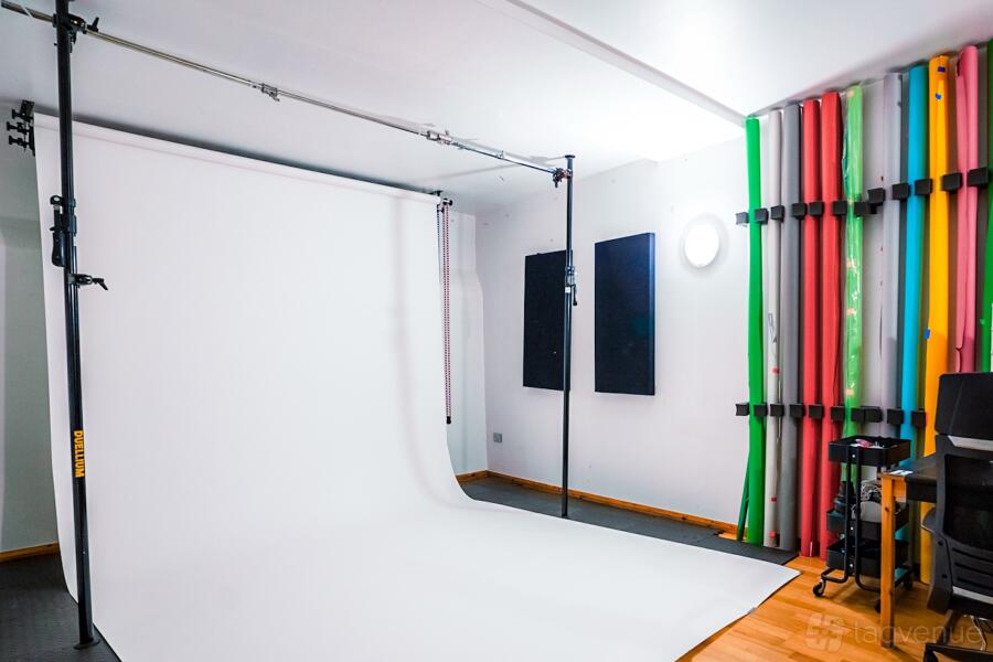 Colores - London photo studio Colores - London photo studio