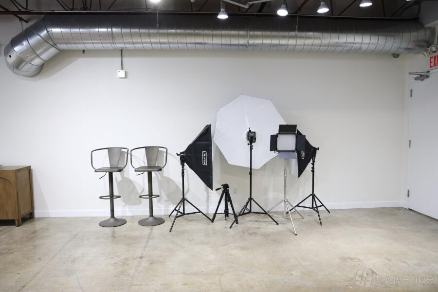 Studio Infighting Studio - Shvrk Studio Kensington - Event Venue Rental - Tagvenue.com